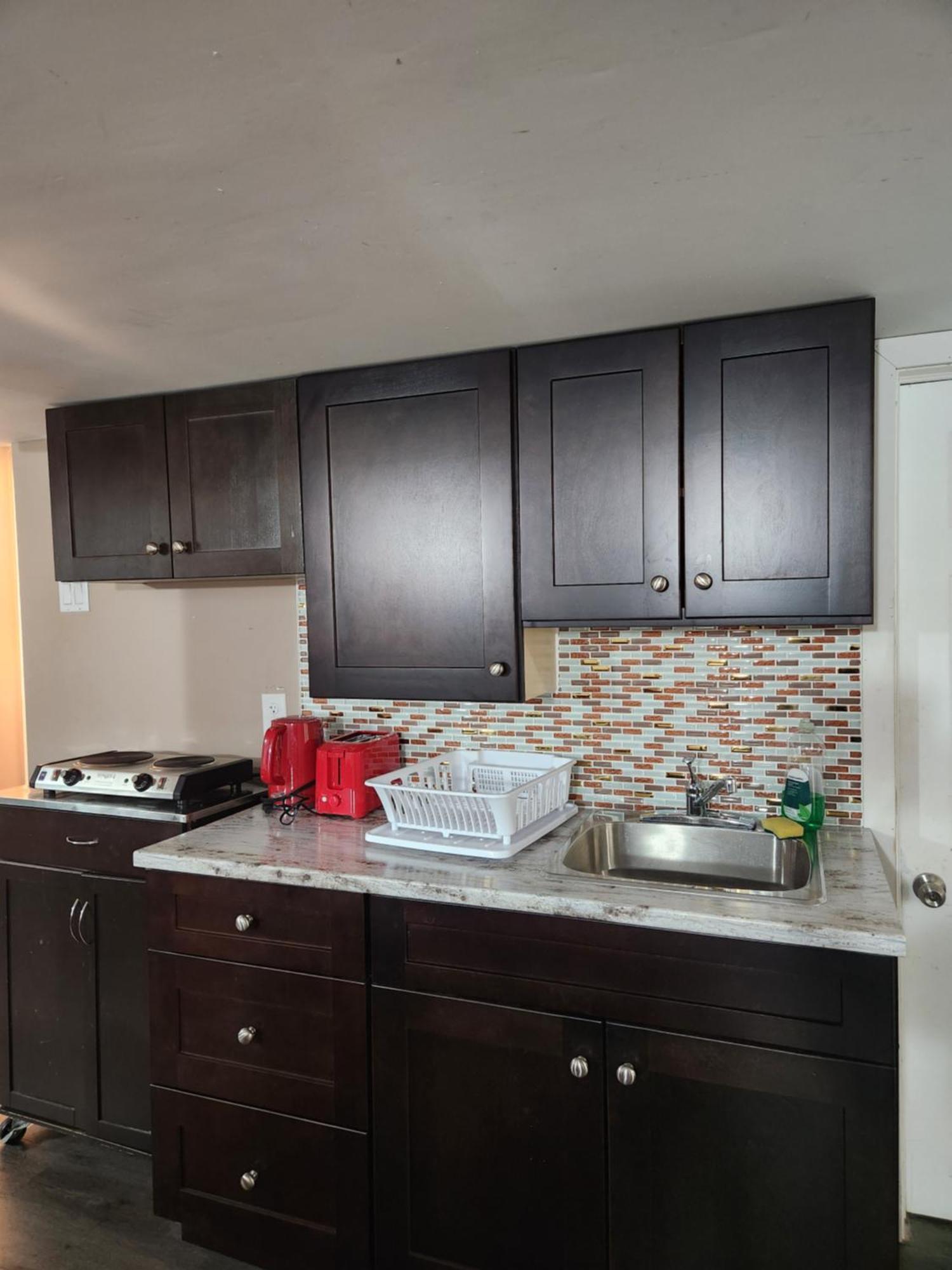 Serenity & Memorable Cozy Lower Level In Townhouse Private Entrance Gatineau